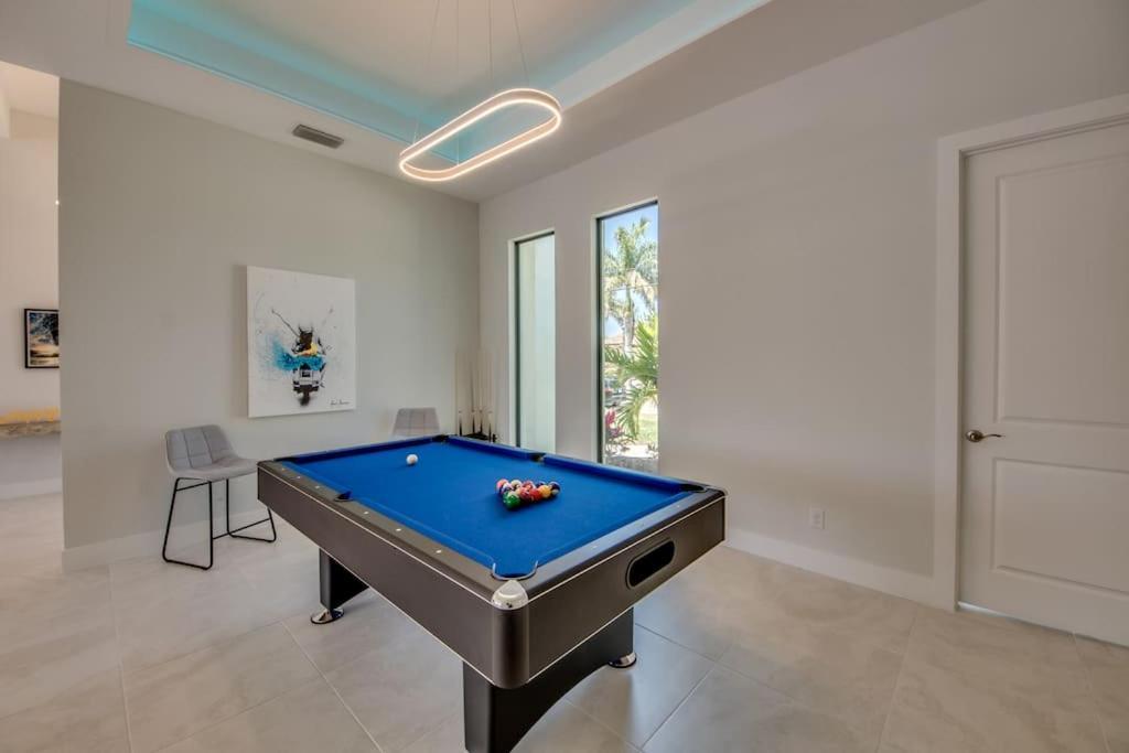Villa Sensation By Coralvilla - New,Modern With Pool เคปคอรัล ภายนอก รูปภาพ