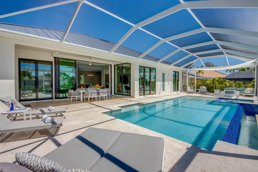 Villa Sensation By Coralvilla - New,Modern With Pool เคปคอรัล ภายนอก รูปภาพ