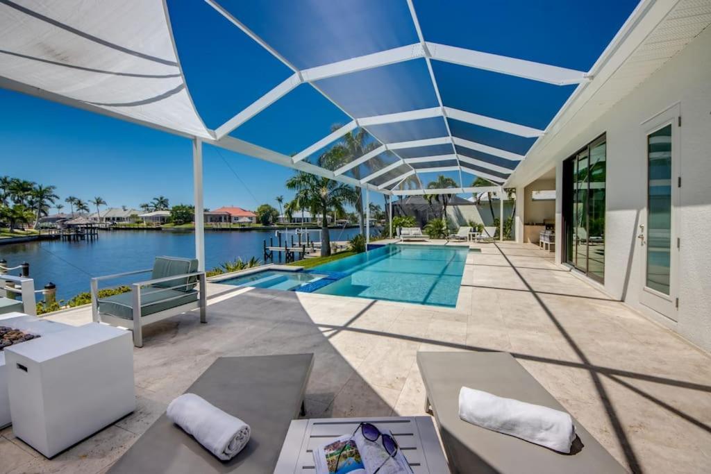 Villa Sensation By Coralvilla - New,Modern With Pool เคปคอรัล ภายนอก รูปภาพ